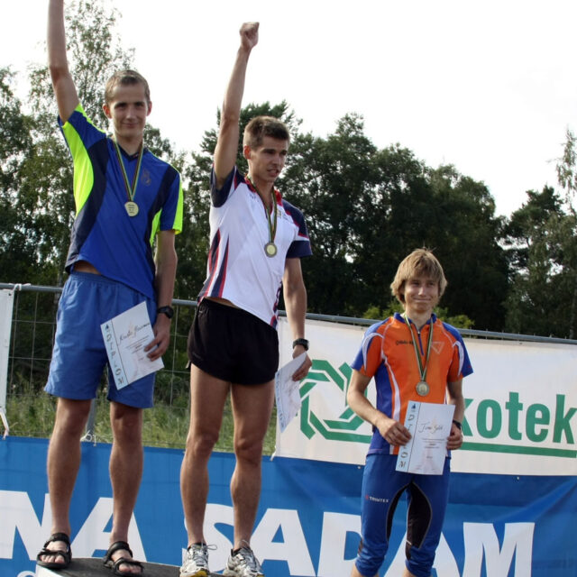 Tallinna Botaanikaaias sprintis üle 300 orienteerumissõbra