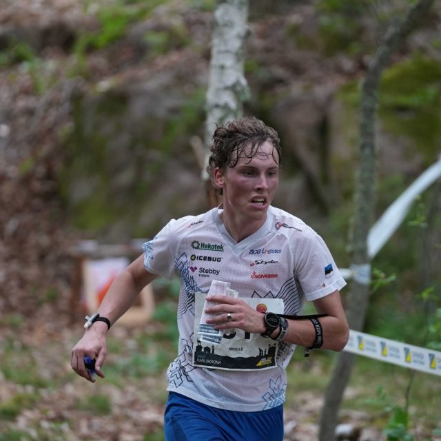 Anna Mia Atonen parima eestlasena juunioride MMi lühirajal 33., Pärtel Külvik 60.